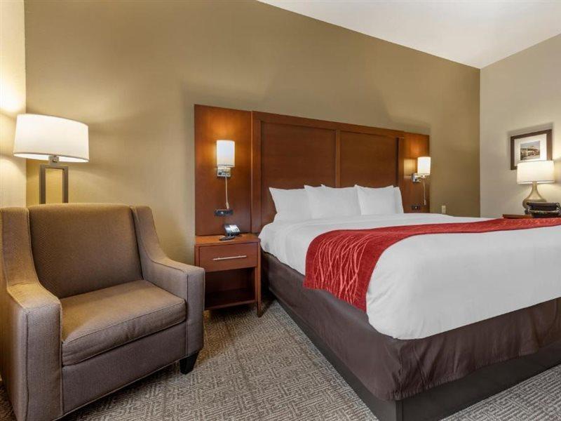 Comfort Inn & Suites Streetsboro - Kent Εξωτερικό φωτογραφία