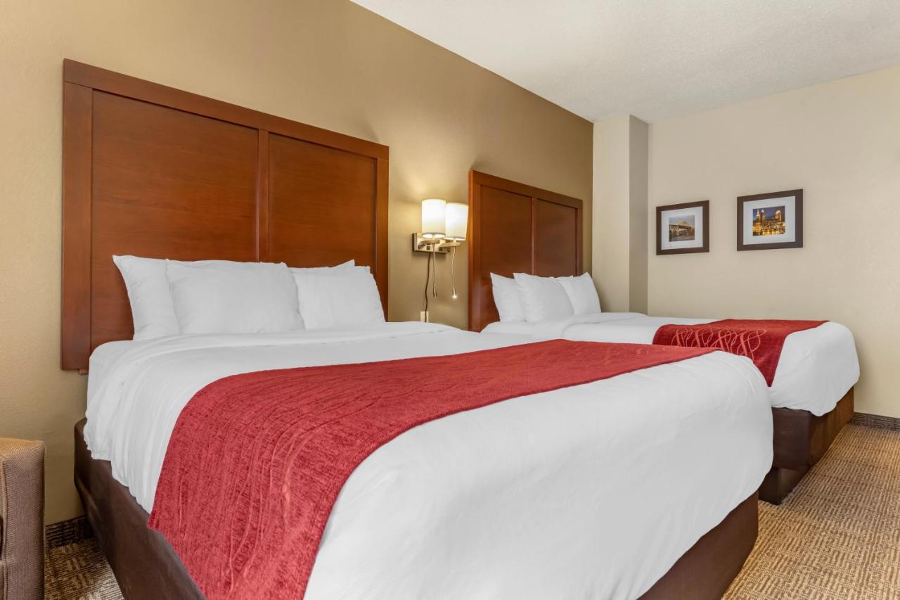 Comfort Inn & Suites Streetsboro - Kent Εξωτερικό φωτογραφία