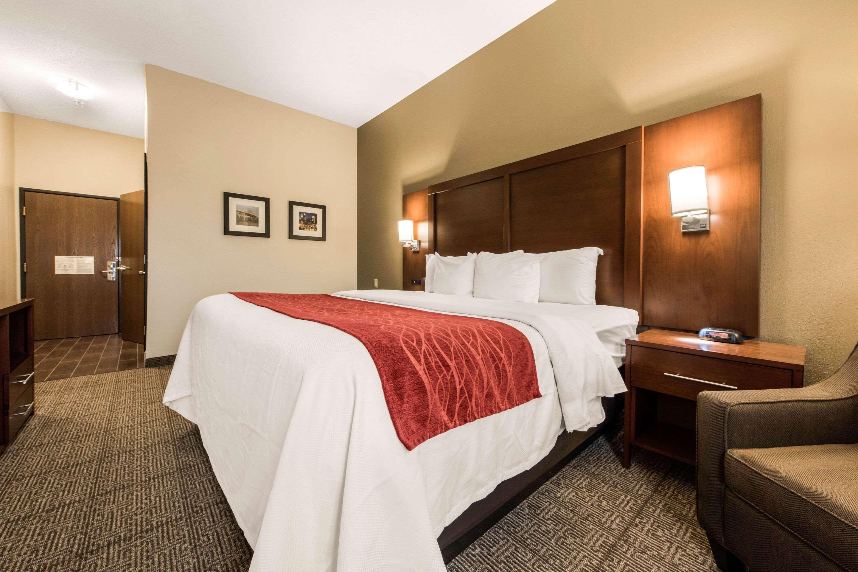 Comfort Inn & Suites Streetsboro - Kent Εξωτερικό φωτογραφία