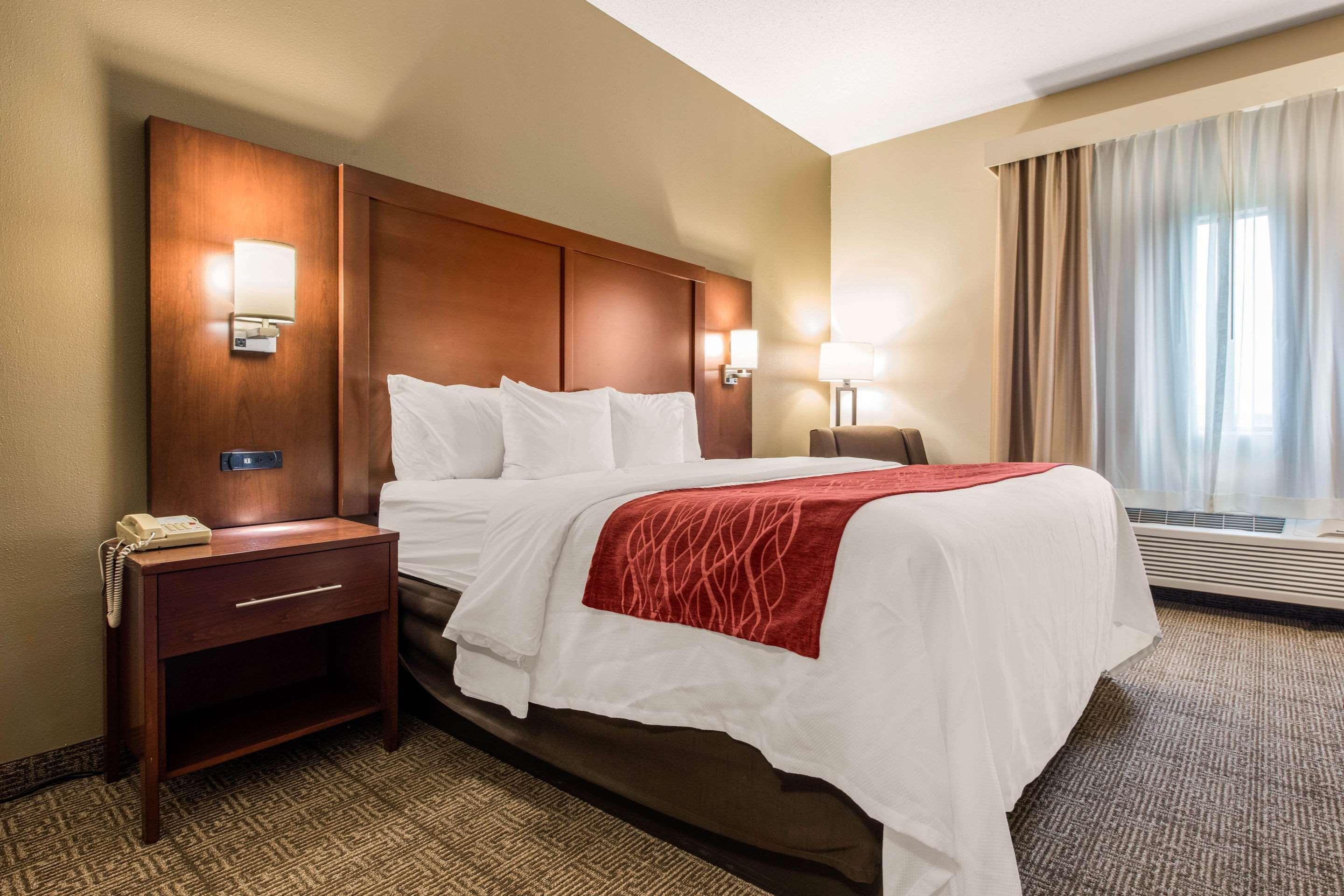 Comfort Inn & Suites Streetsboro - Kent Εξωτερικό φωτογραφία
