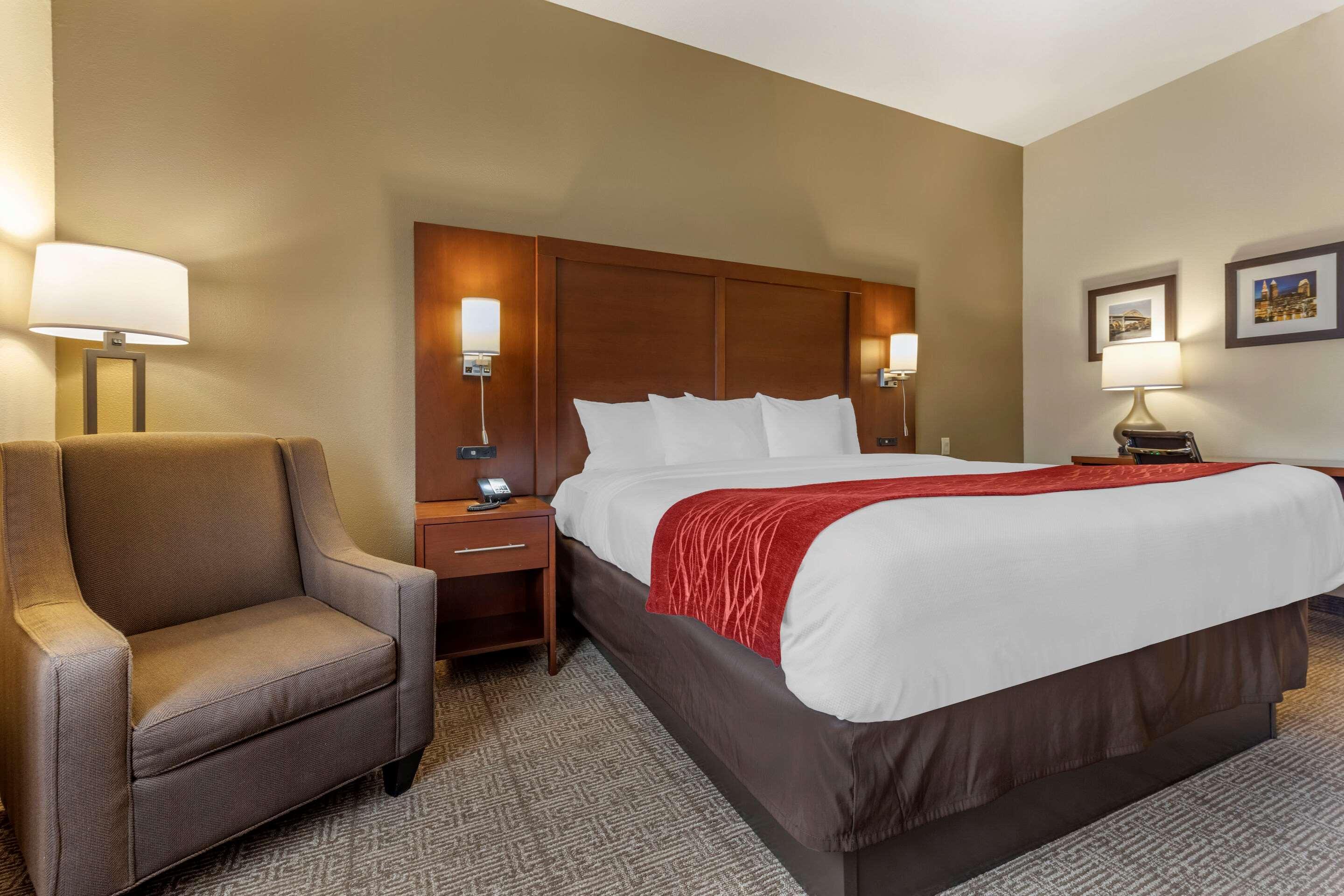 Comfort Inn & Suites Streetsboro - Kent Εξωτερικό φωτογραφία