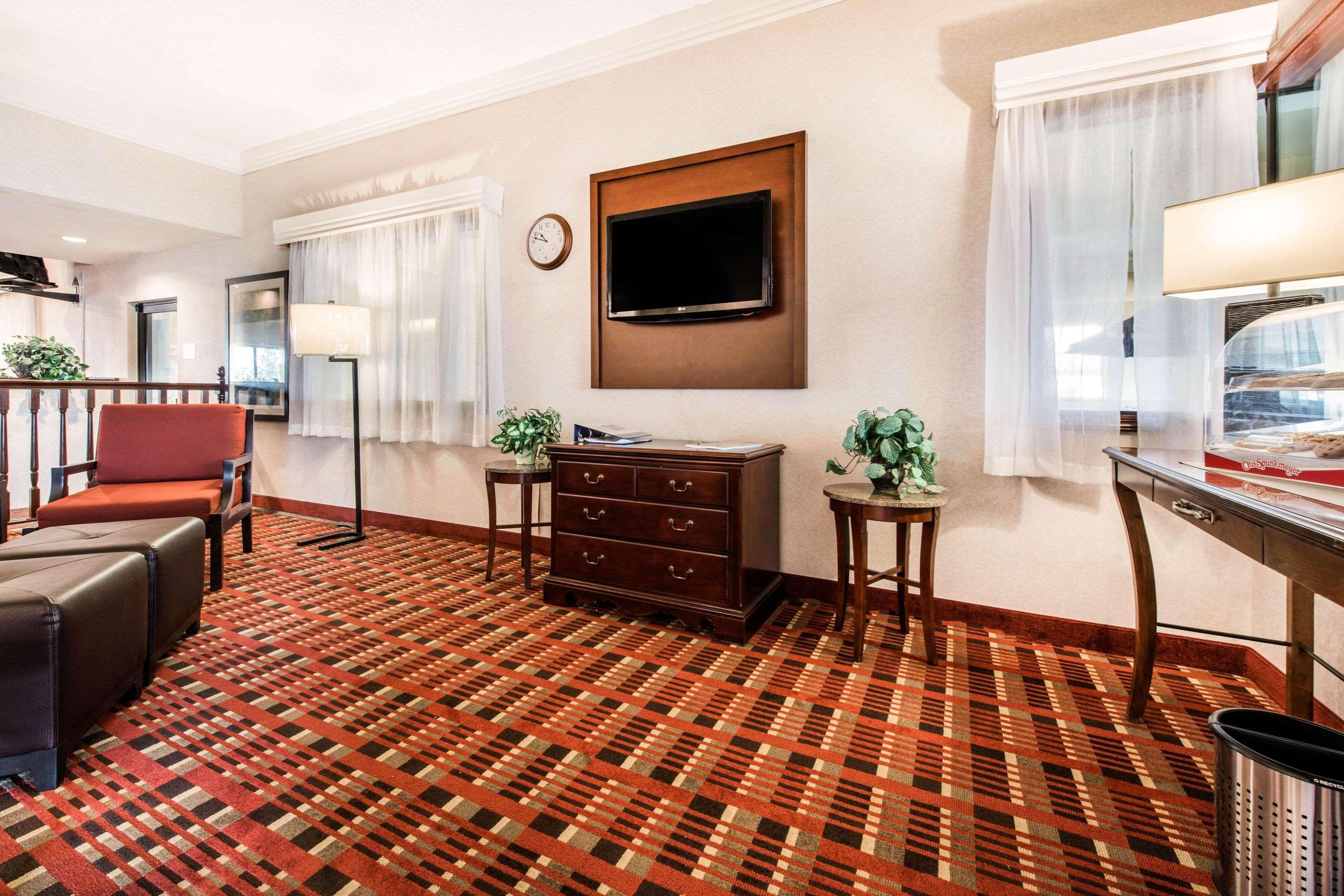 Comfort Inn & Suites Streetsboro - Kent Εξωτερικό φωτογραφία