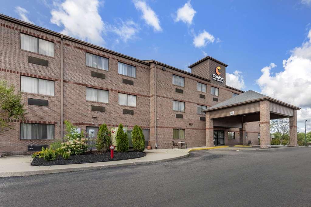 Comfort Inn & Suites Streetsboro - Kent Εξωτερικό φωτογραφία