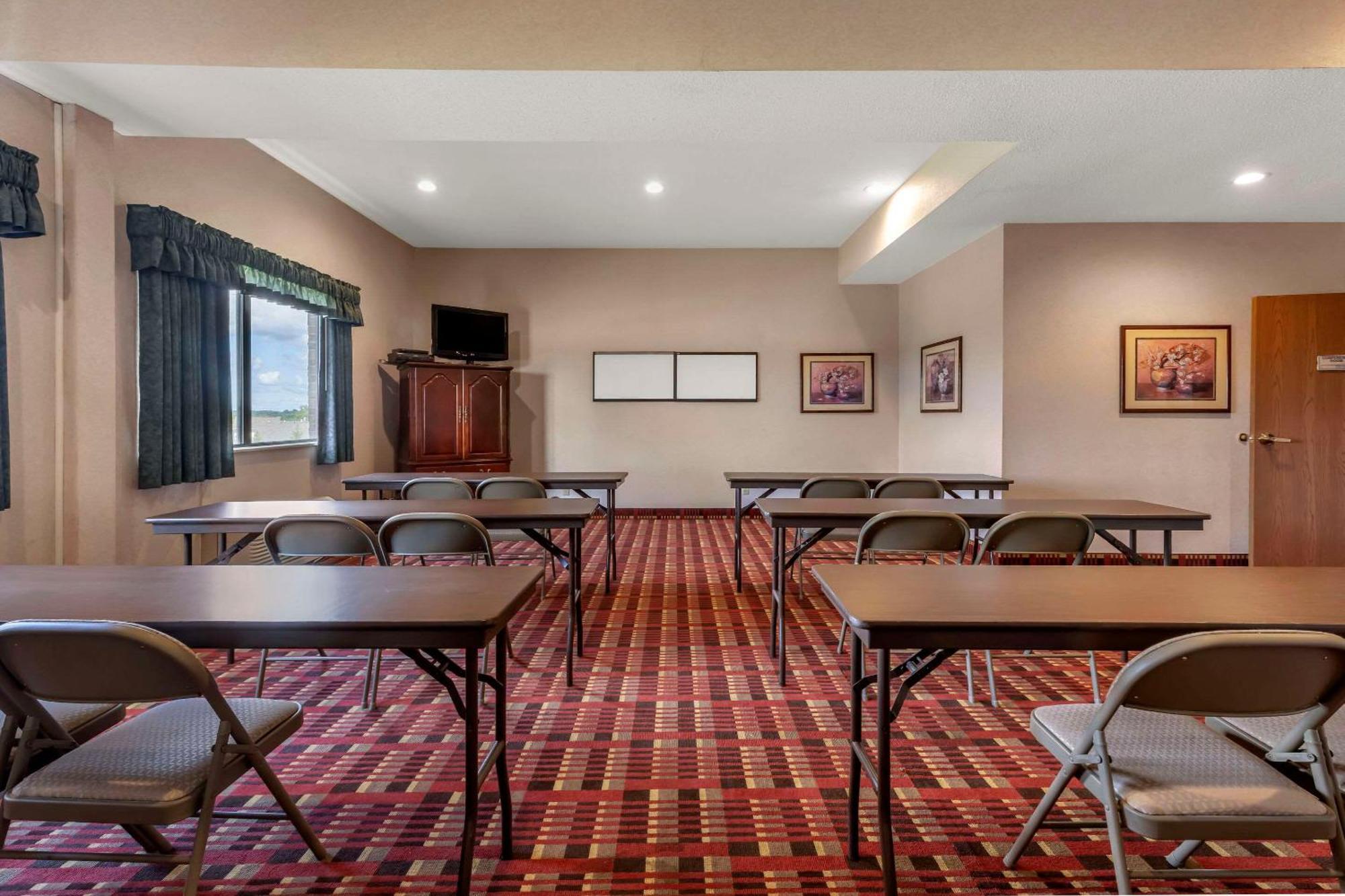 Comfort Inn & Suites Streetsboro - Kent Εξωτερικό φωτογραφία