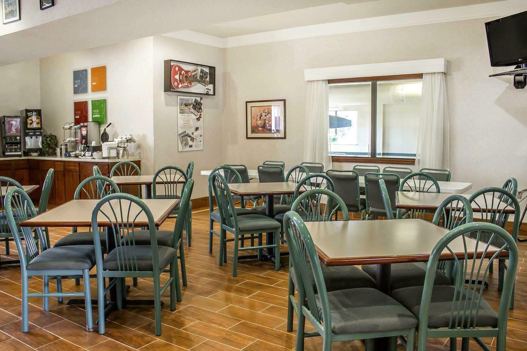 Comfort Inn & Suites Streetsboro - Kent Εξωτερικό φωτογραφία