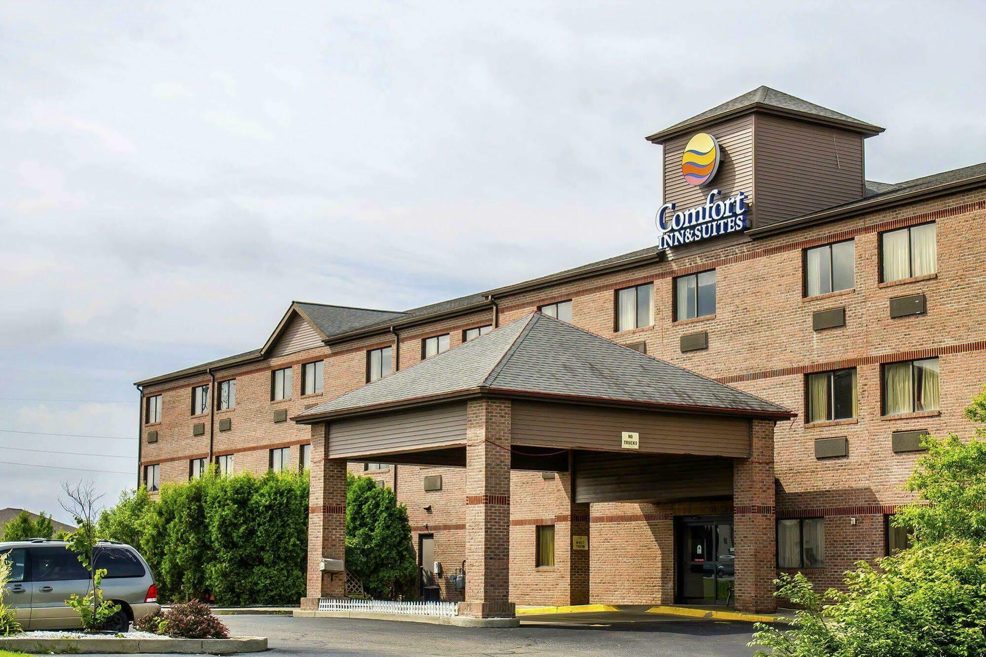 Comfort Inn & Suites Streetsboro - Kent Εξωτερικό φωτογραφία